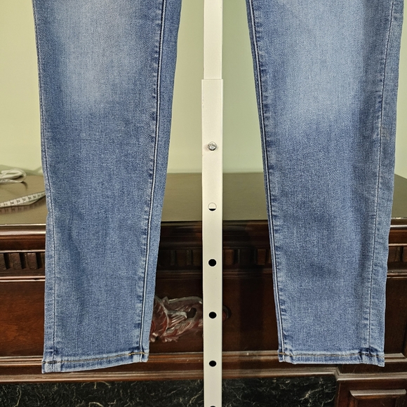 American Eagle Next Level Stretch Jegging Medium Wash Size 12 Regular - Picture 3 of 9